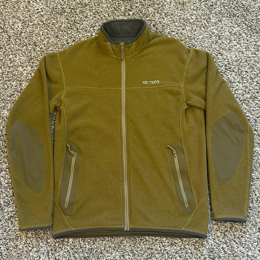 Arcteryx sweater/jacket size: (Men’s) Medium